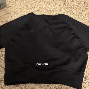 DFYNE Black Cropped top
